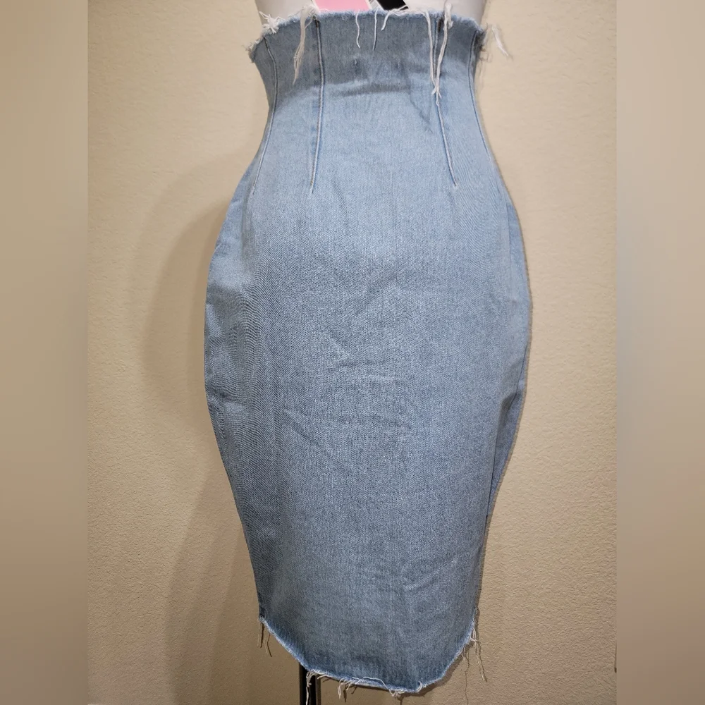 Button-Down Denim Dress - Picture 5 of 5